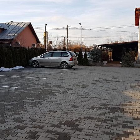 Hotel Viva Плоєшті Екстер'єр фото