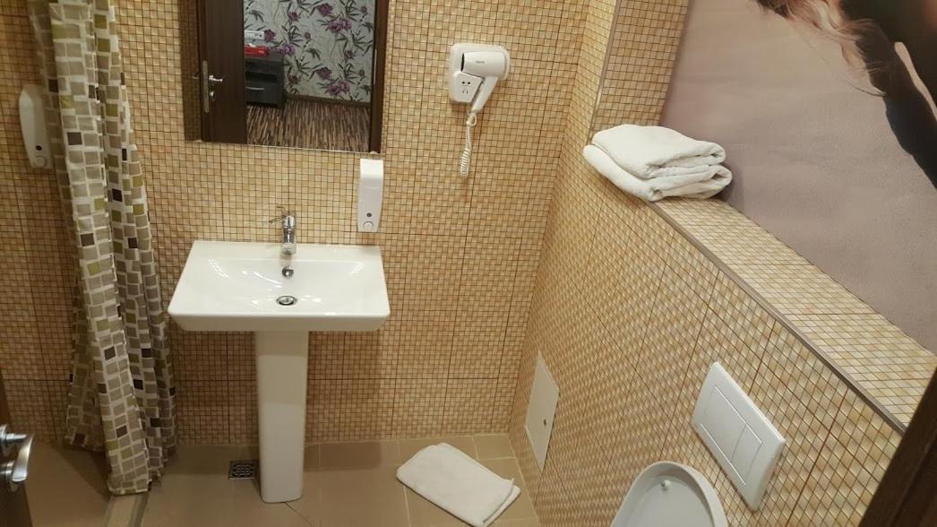 Hotel Viva Плоєшті Екстер'єр фото